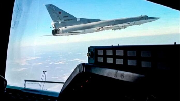 Russia sends fighter jet