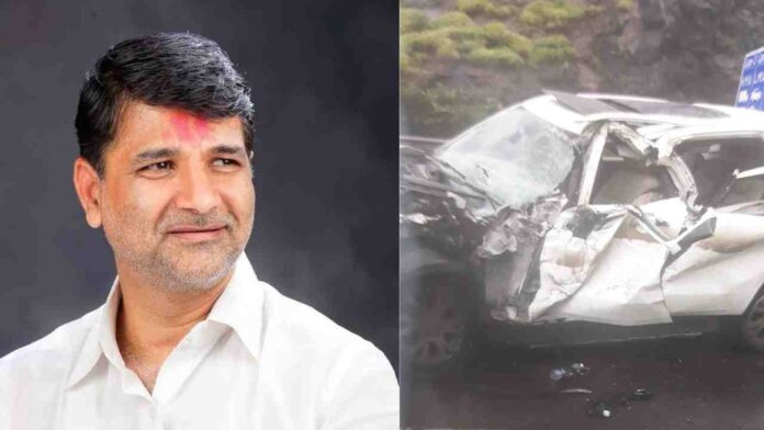 Vinayak Mete died in car accident